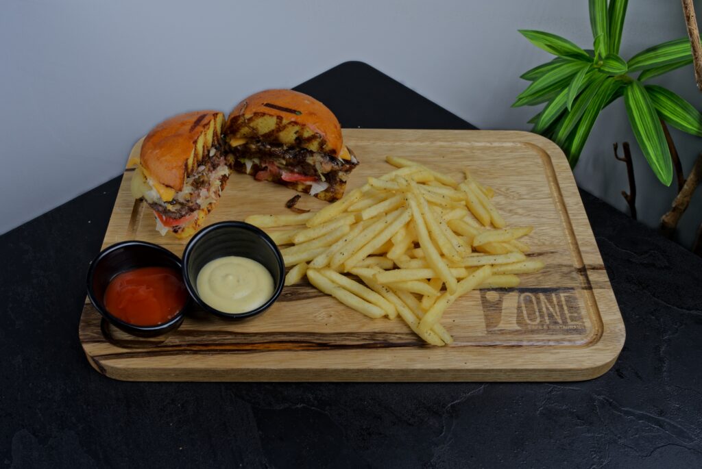 Classic Cheeseburger