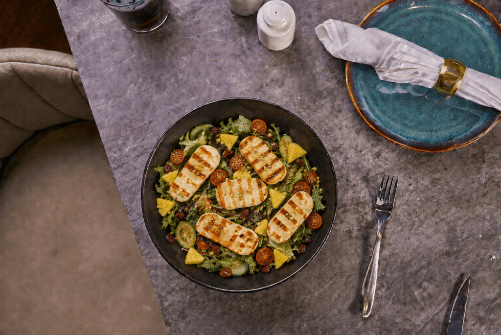 Grilled Halloumi Salad